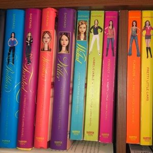 Pretty Little Liars Book Collection